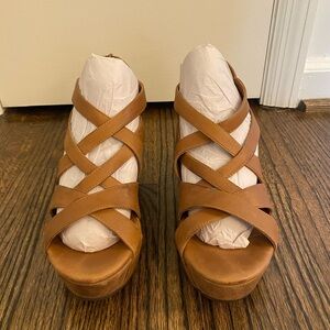 Chocolat Blue Tan Leather Wedge